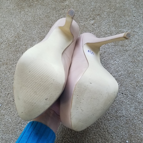 Steve Madden Nude Platforms - Picture 5 of 5